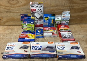 lot 179 image: Insect Pesticide lot of 13