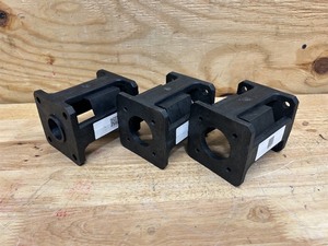 lot 208 image: ConcentricHaldex Hydraulic Pump Mounting Bracket, 4in.L (lot of 3)