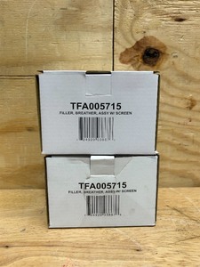 lot 226 image: Chrome Filler-Strainer Breather Cap Assembly (lot of 2)