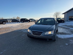 lot 8 image: 2009 Hyundai Sonata