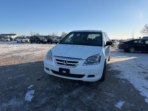 lot 10 image: 2005 Honda Odyssey