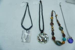 lot 31 image: Jewelry Lot Fashion Jewelry Necklaces