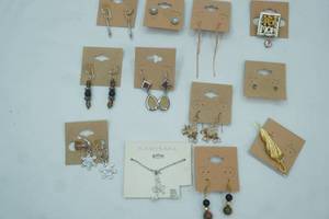 lot 46 image: Jewelry Lot Fashion Jewelry Pierced Earrings, Necklace, Broaches