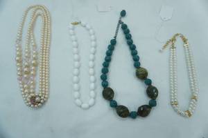 lot 52 image: Jewelry Lot Fashion Jewelry Necklaces