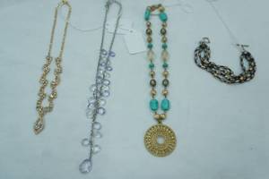 lot 57 image: Jewelry Lot Fashion Jewelry Necklaces