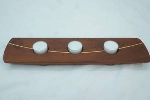 lot 117 image: Wooden Tea Light Candle Holder