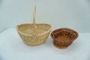 lot 128 image: Decorative Wicker Baskets