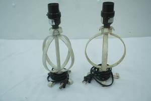 lot 130 image: pair of table lamps. 10 tall