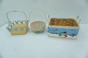 lot 173 image: Decorative Storage Display Baskets