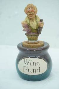 lot 243 image: Vintage-Style Wine Fund Ceramic Money Jar