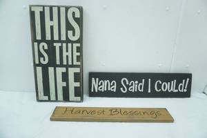 lot 351 image: Collection of Wooden Wall Decor