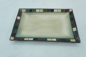 lot 389 image: hometrends ceramic platter