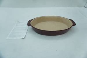 lot 393 image: NEW The Pampered Chef Oval Baker Model 1333