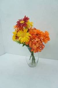 lot 402 image: Artificial Flower Arrangement and Clear Glass Vase