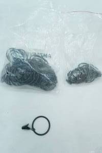 lot 443 image: NEW Curtain Hooks with Clips