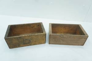 lot 473 image: Small Vintage Storage Boxes (2ct)
