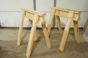 lot 495 image: Heavy-Duty 2x4 Sawhorses