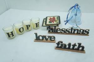 lot 518 image: New Pimpernel Poinsettia Coasters, Votive Candles, Blue Glass Snowflake Bell, Wooden Inspirational Words