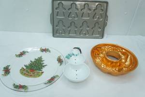lot 550 image: Gingerbread Cookie Pan, Round Copper (toned) Fruit Cake Mold, Clear Glass Christmas Serving Plate