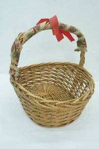 lot 552 image: Gold Painted Wicker Basket 15x 12.5