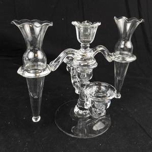 lot 5 image: Candelabra - 4-Arm Clear Glass Centerpiece