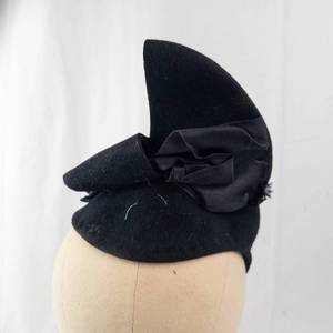 lot 329 image: Black Velvet Turban Hat with Bow Accent