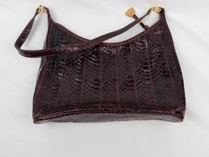 lot 1A image: Morris Moskowitz Genuine Reptile Burgundy Crocodile-Pattern Shoulder Bag