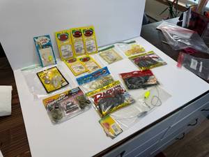 lot 11 image: FISHING TACKLE