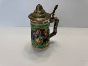 lot 19 image: SCHOOL STEIN