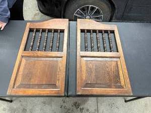 lot 34 image: SALOON DOORS