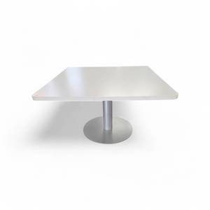 lot 89 image: Steelcase Pedestal Style Table 48x48x29