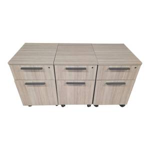 lot 96 image: 2 Wooden pedestal Filing Cabinet 15x20x22