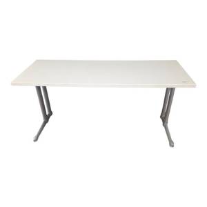 lot 95 image: Table 60x23x29