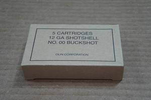 lot 200 image: 5 Winchester 12 Gauge 2-34 00 Buck Shotshells