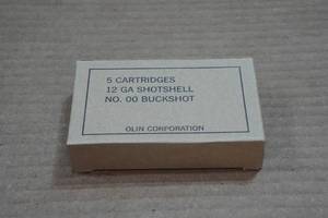 lot 201 image: 5 Winchester 12 Gauge 2-34 00 Buck Shotshells