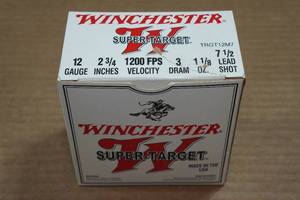 lot 212 image: 25 Winchester Super Target 12 Gauge 2-34 Lead 7-12 Shot Shotshells