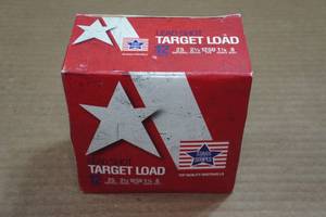lot 219 image: 25 Stars and Stripes 12 Gauge Target Load 2-34 Lead 8 Shot Shotshells
