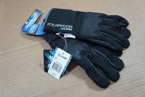 lot 33 image: Clam Ice Armor Expedition Gloves - 2XL