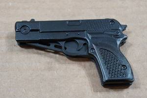 lot 49 image: Pistol Shaped Folding Knife