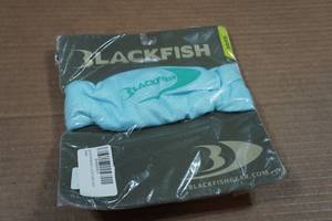 lot 70 image: Blackfish Guide UPFCooling Womens Gaiter