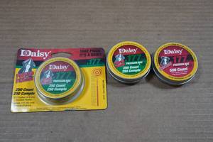 lot 120 image: Daisy .177 Cal Pellets