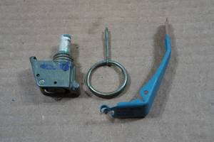 lot 136 image: M18 Smoke Grenade Training Fuse