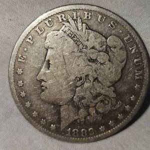 lot 16 image: 1882 Morgan Dollar $1