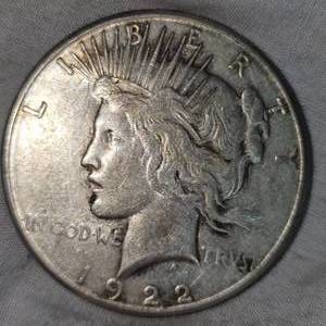 lot 44 image: 1922 S Peace Dollar $1