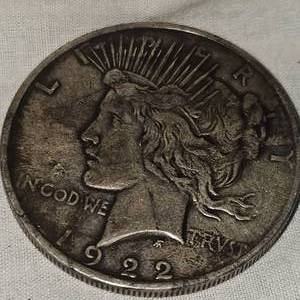 lot 50 image: 1922D Peace Dollar $1