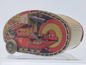 lot 110 image: Vintage 1950s era MARX Tin Litho Turnover Tank No. 3