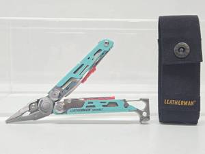 lot 161 image: Like-New or New LEATHERMAN Signal Multi Tool wCase