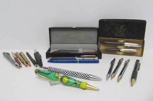 lot 266 image: Large Estate Lot of Assorted Pens