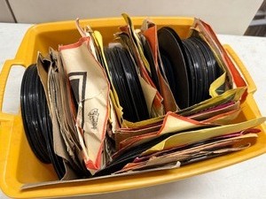 lot 301 image: Large Estate Lot of Vintage Vinyl 45 Records