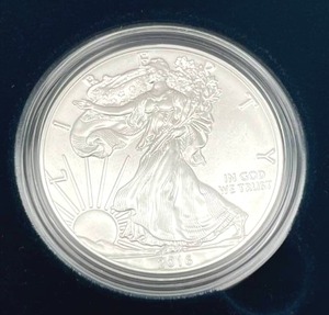 lot 8 image: U.S. Mint 2016-W American Eagle One Ounce Silver Proof Coin (30th Anniversary) w COA